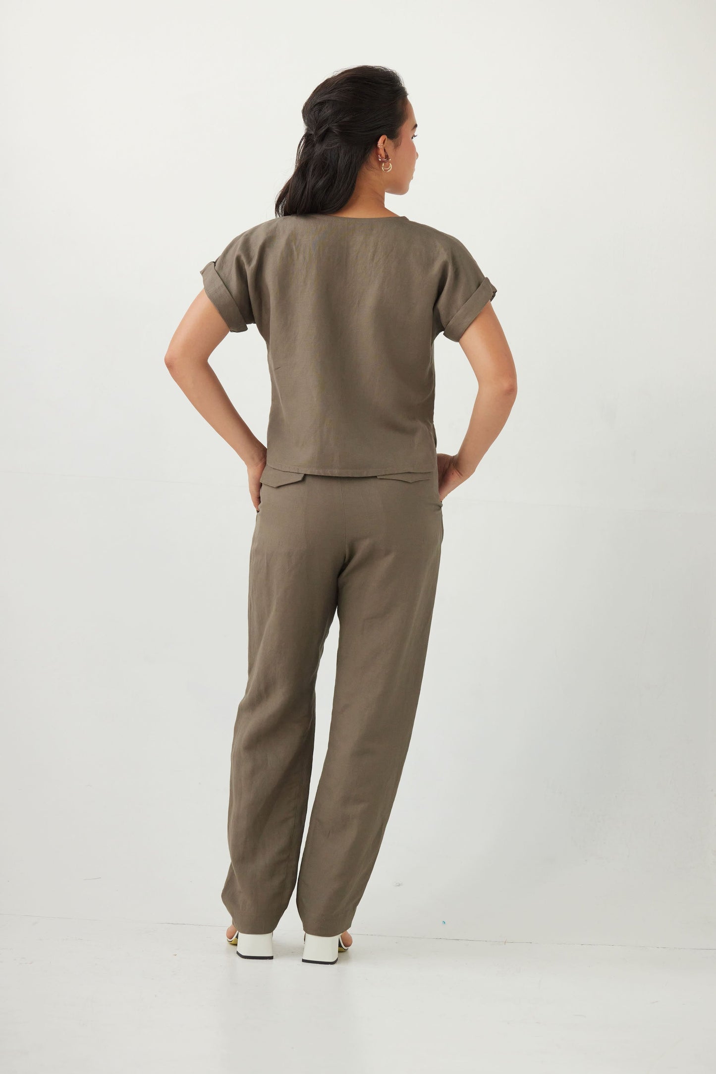 Sophia Tapered Pant in Linen - Porcini Pants CHRISTINE ALCALAY