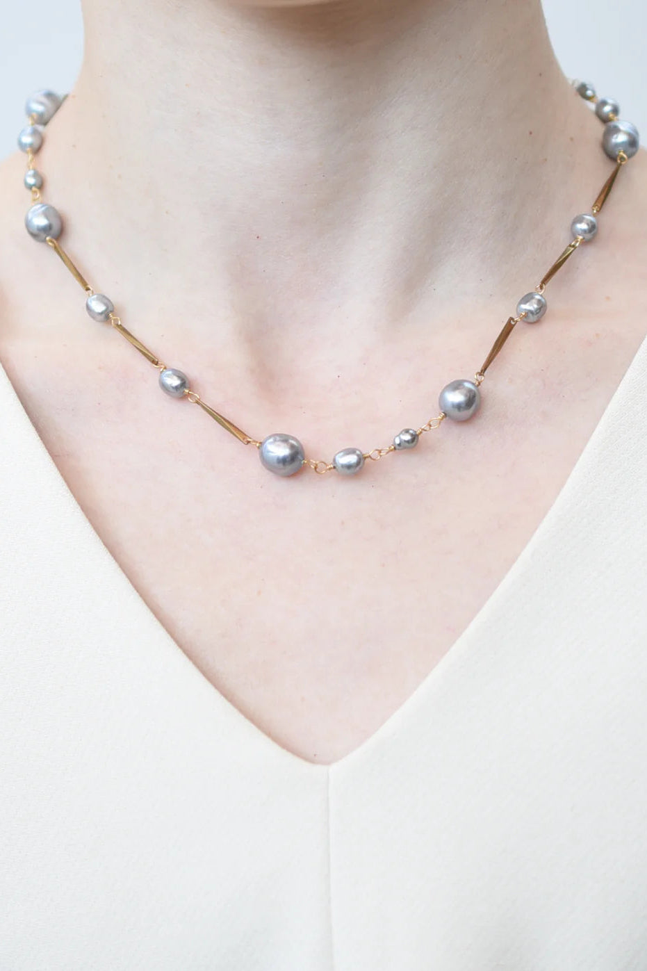 Glass Pearl Bar Chain Short Necklace Jewelry Monshiro