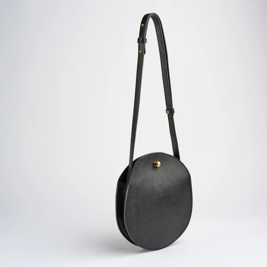 The Eggi in Black Bags Lindquist