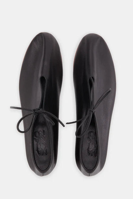 Bootie in Black Shoes Martiniano