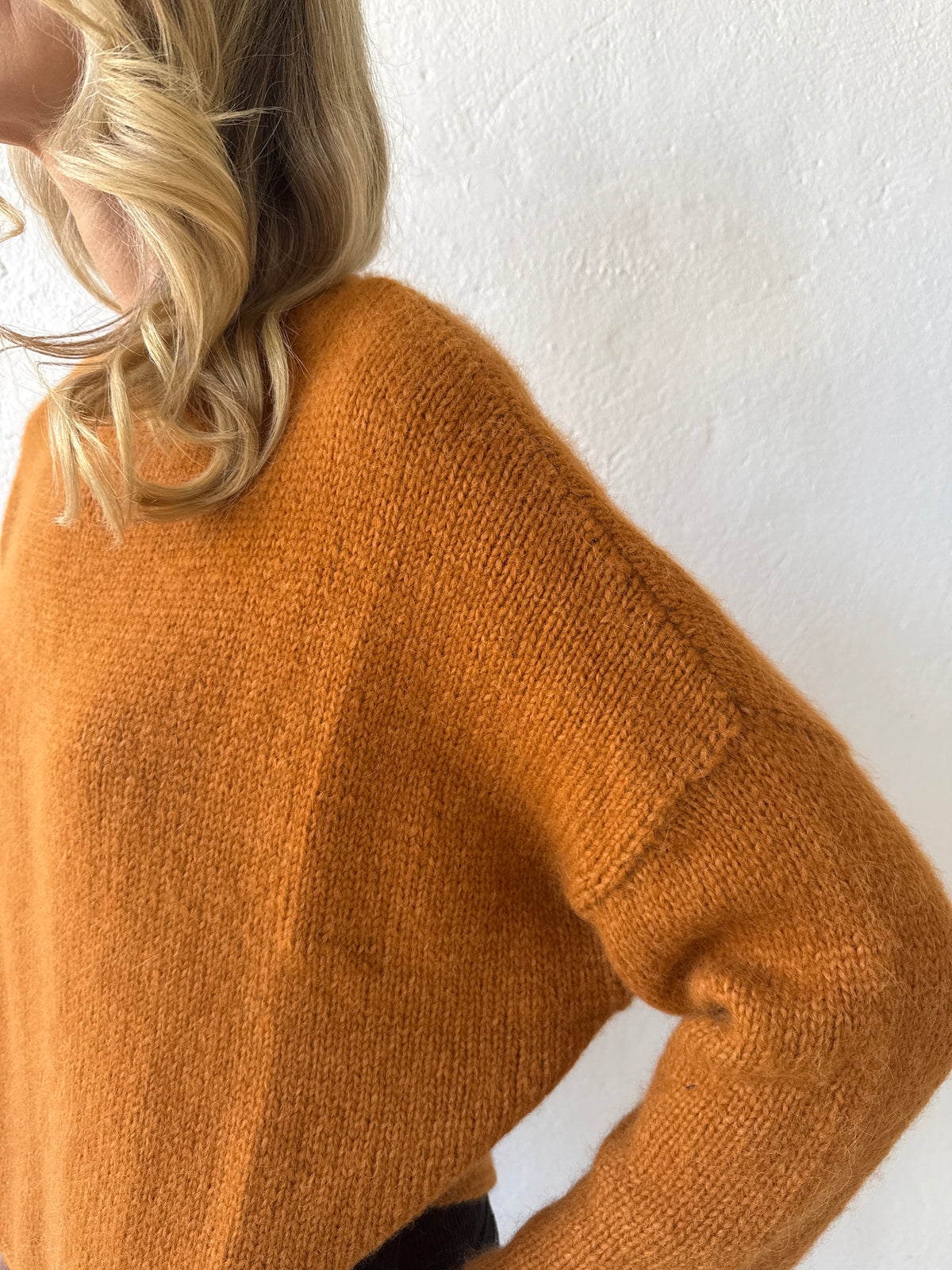 Ines Sweater in Oro Sweaters CHRISTINE ALCALAY