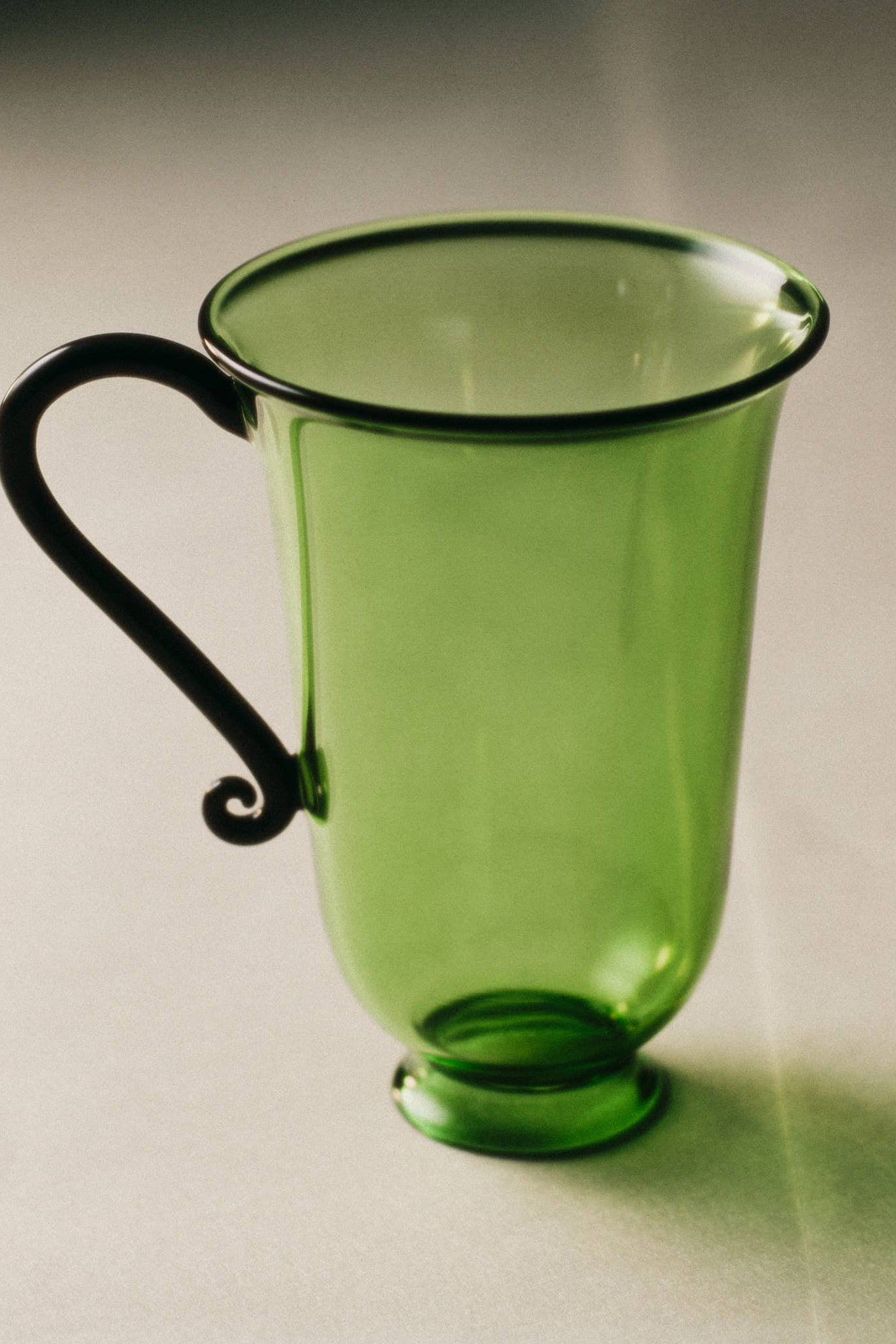 Grande Tasse, Green/Black (Set of 2) Home Sophie Lou Jacobsen