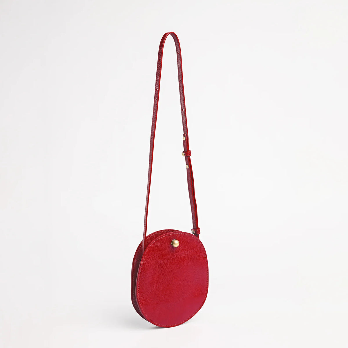 The Mini Eggi in Carmine Bags Lindquist