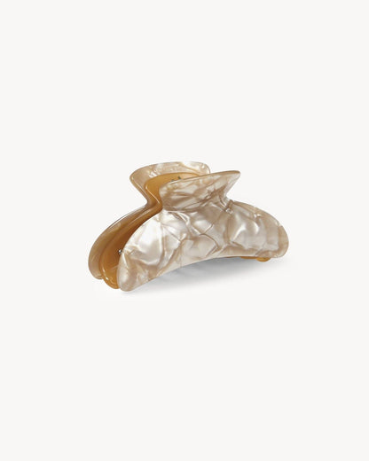 Grande Heirloom Claw in Sand Shell MACHETE