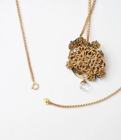 Sumire Bouquet Necklace