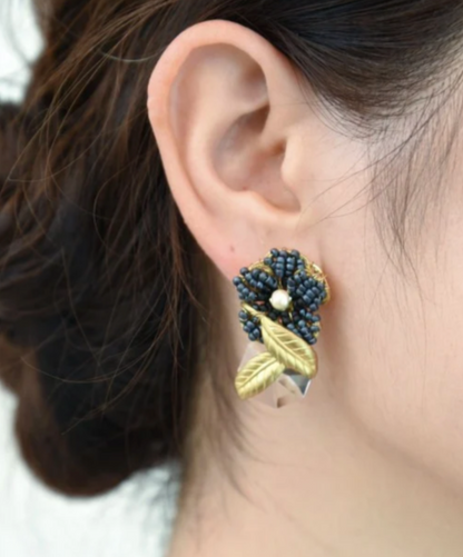Sumire Leaf Earring