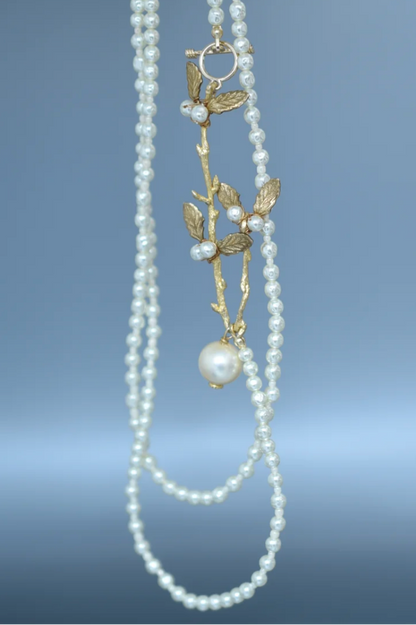 Mistletoe Long Necklace