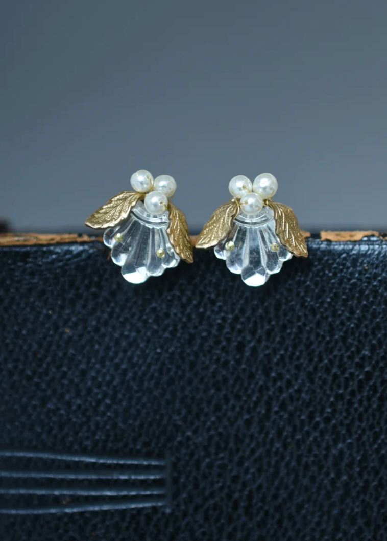 Mistletoe Glass Earring