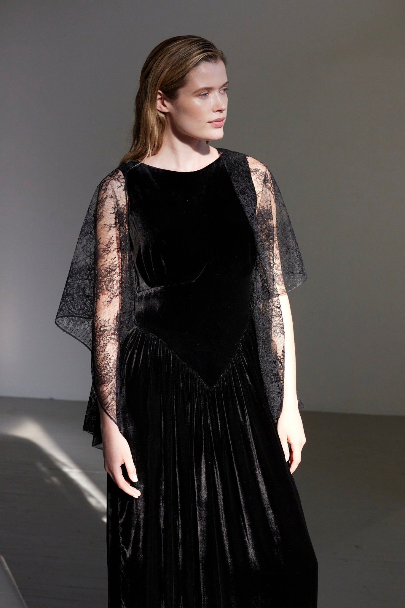 SAMPLE FW26 - Zelda Chantilly Lace Shawl - Black Samples CHRISTINE ALCALAY
