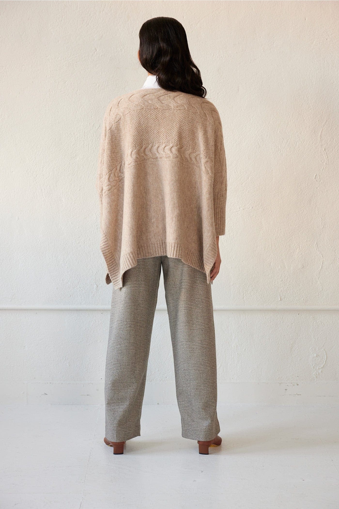 SAMPLE FW23 - Cat Poncho in Alpaca Wool Blend Samples CHRISTINE ALCALAY   