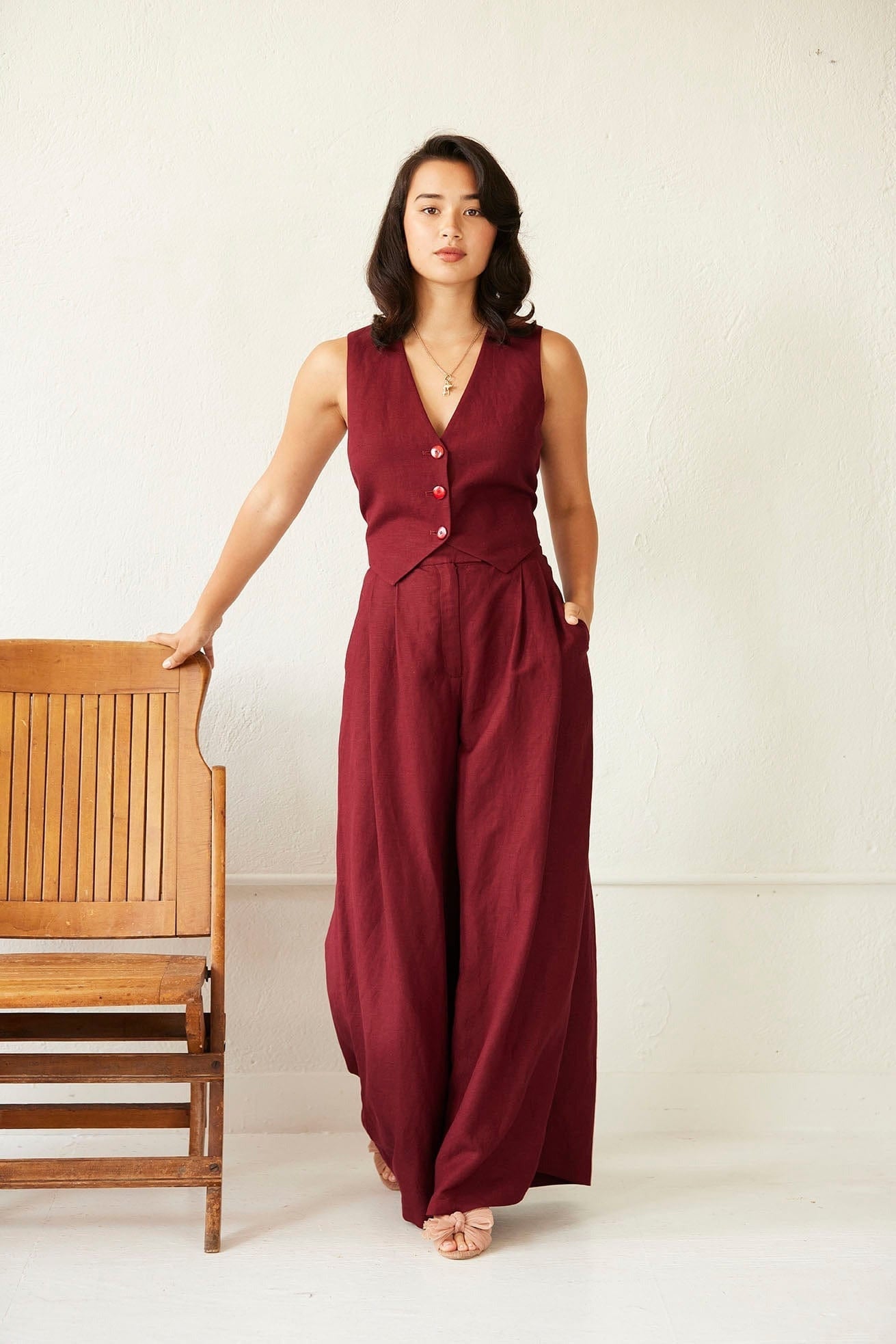 Diane Vest in Linen Blend Vests CHRISTINE ALCALAY Cranberry Extra Small 