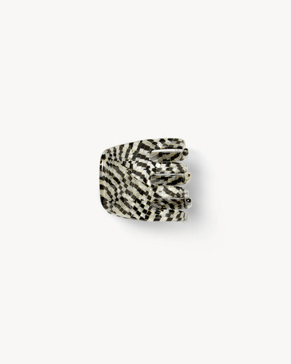 Mini Claw in Perle Noir Hair Accessories MACHETE