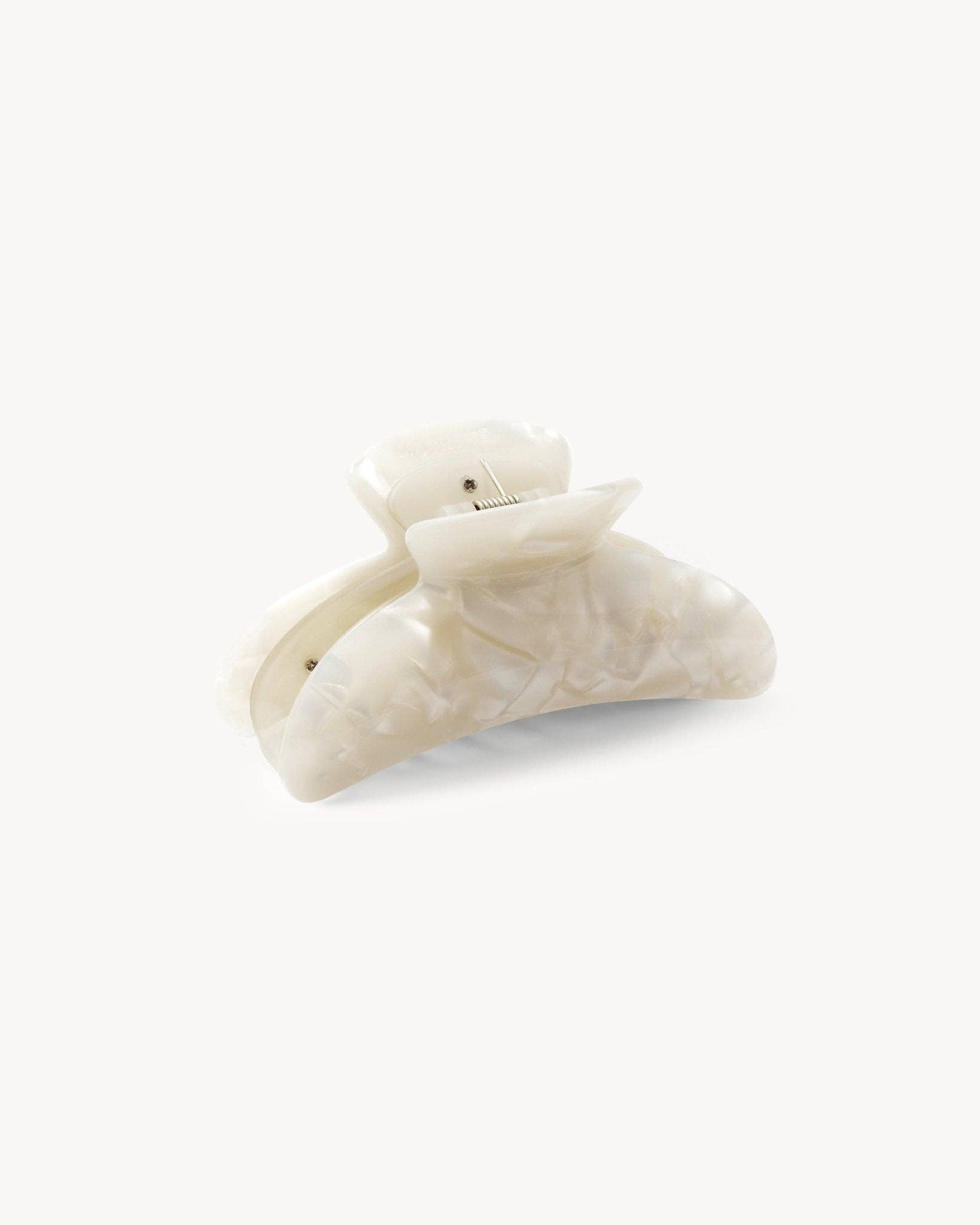 Grande Heirloom Claw in White Shell MACHETE