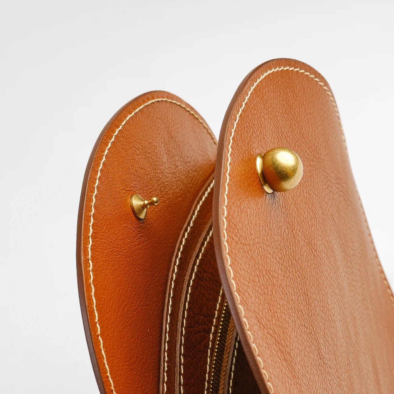 The Eggi in Leather Brown Bags Lindquist   