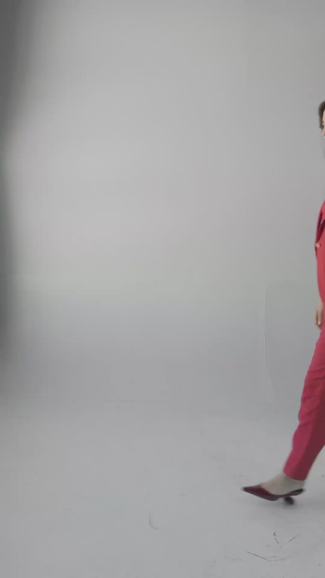 Diane Tailored V Neck Vest in Linen Vests CHRISTINE ALCALAY